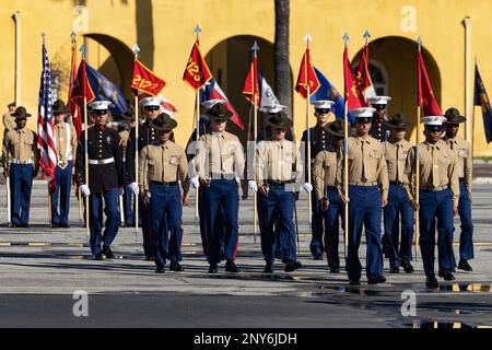 Neue USA Marines von Fox Company, 2. Recruit Training Battalion, und ihre Ausbilder nehmen an einer Abschlussfeier im Marine Corps Recruit Depot San Diego am 6. Januar 2023 Teil. Der Abschluss vom Boot Camp ist der Höhepunkt nach einer 13-wöchigen Ausbildung der Rekruten, bevor die neuen Marines ihre jeweiligen Marine Occupational Specialty Schulen besuchen. Stockfoto