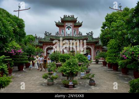 Versammlungssaal der chinesischen Gemeinde von Fujian, Phuc Kien Pagode, Tran Phu, Hoi an, Vietnam Stockfoto