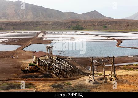 Spektakuläre Salinen von Pedra de Lume in einem Krater eines alten erloschenen Vulkans auf der Insel Sal, Cabo verde, Afrika Stockfoto