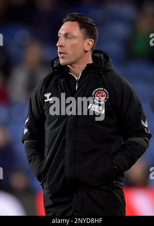 Burnley, England, 1. März 2023. Fleetwood Town Manager Scott Brown während des FA Cup-Spiels in Turf Moor, Burnley. Das Bild sollte lauten: Gary Oakley/Sportimage Stockfoto