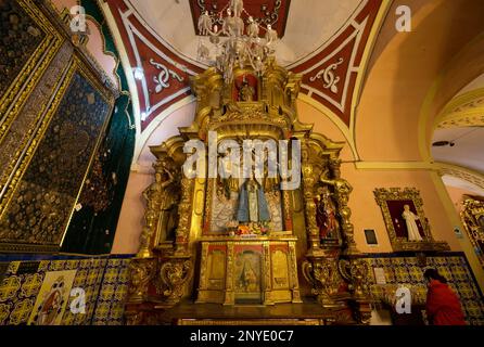 Basilika und Kloster der Jungfrau der Barmherzigkeit, Altar, Lima, Peru Stockfoto