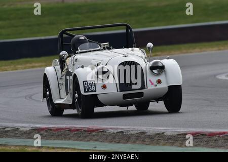 Alan House, Morgan Plus 4, HSCC Historic Road Sports Championship, 20 Minuten Rennsport mit Produktionssportarten und GT-Autos, die gebaut wurden Stockfoto