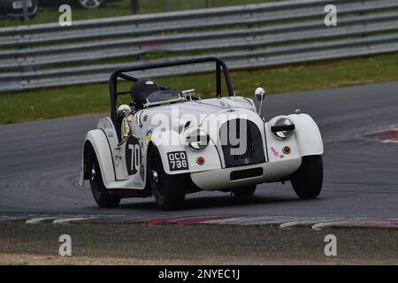 Alan House, Morgan Plus 4, HSCC Historic Road Sports Championship, 20 Minuten Rennsport mit Produktionssportarten und GT-Autos, die gebaut wurden Stockfoto