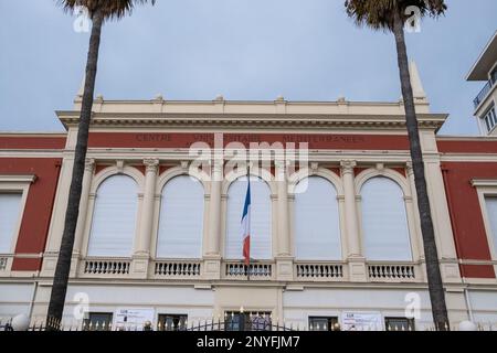 Frankreich, Provence Alpes Cote d'Azur, Alpes-Maritimes, Nizza, 2022-08-10. Tourismus und Alltag während der Sommerferien in Nizza in den Alpes Maritime Stockfoto