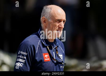 AlphaTauri Team Principal Franz Tost während des Vorschautags vor dem Bahrain Grand Prix auf der Bahrain International Circuit, Sakhir. Foto: Donnerstag, 2. März 2023. Stockfoto