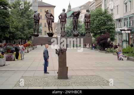 Die Bronzeskulptur der unzeitgemäßen Zeitgenossen von Bernd Goebel in Lepzig Stockfoto