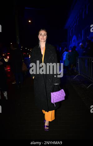 Sina Tkotsch bei der Medienboard Berlinale Party am Holzmarkt während der Berlinale 2023 / 73. Internationale Filmfestspiele Berlin. Berlin, 18.02.202 Stockfoto