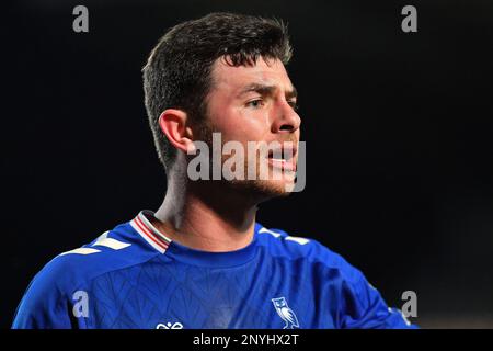 Nathan Sheron vom Oldham Athletic Association Football Club während des Spiels der Vanarama National League zwischen Barnet und Oldham Athletic im Underhill Stadium, London, am Dienstag, den 28. Februar 2023. (Foto: Eddie Garvey | MI News) Kredit: MI News & Sport /Alamy Live News Stockfoto