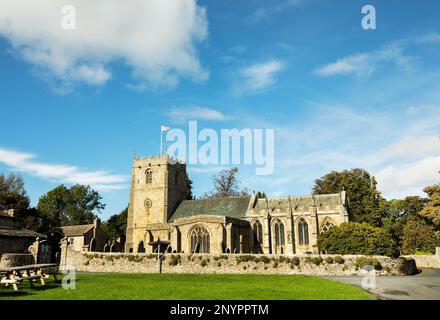 Saint Romald's Church Romaldkirk Village, Teesdale, County Durham, an einem sonnigen Herbsttag. Stockfoto