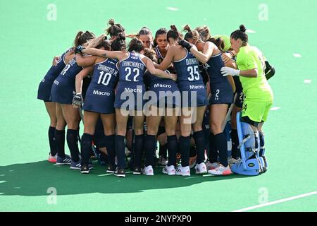 Hobart, Australien. 02. März 2023. Argentinien National Women's Field Hockey Team während des 2022/23 im Tasmanian Hockey Centre in Hobart abgehaltenen Spiels der International Hockey Federation (FIH) Women's Pro-League zwischen den USA und Argentinien. Endstand Argentinien 3:0 USA. Kredit: SOPA Images Limited/Alamy Live News Stockfoto