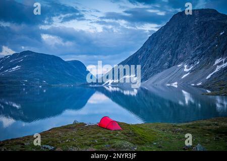 Djupvatnet See. Landschaft, Rv63, Straße zwischen Grotli und Geiranger, mehr Og Romsdal, Norwegen Stockfoto