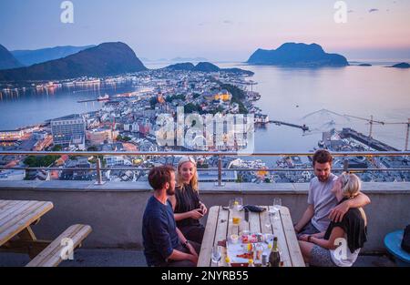 Fjellstua-Aussichtspunkt in Berg Aksla, Alesund, mehr Og Romsdal, Norwegen Stockfoto