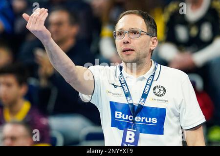 Mannheim, Deutschland. 02. März 2023. Handball: Bundesliga, Rhein-Neckar Löwen - HSG Wetzlar, Matchday 22, SAP Arena. Wetzlars Trainer Hrvoje Horvat Gesten. Kredit: Uwe Anspach/dpa/Alamy Live News Stockfoto