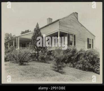 Airlie, Natchez, Adams County, Mississippi. Carnegie Survey of the Architecture of the South (Carnegie-Umfrage zur Architektur des Südens). USA Mississippi Adams County Natchez, Gables, Porches, Klappbrettverkleidungen, Häuser. Stockfoto