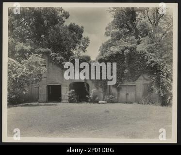 Elmscourt, Natchez, Adams County, Mississippi. Carnegie Survey of the Architecture of the South (Carnegie-Umfrage zur Architektur des Südens). USA Mississippi Adams County Natchez, Weinberge, Garagen, Lagereinrichtungen. Stockfoto