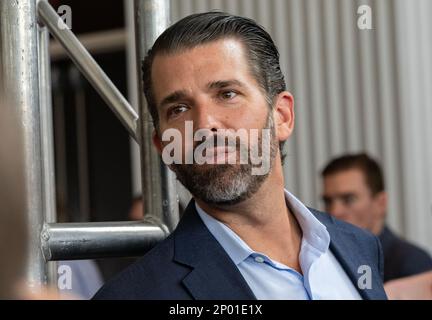 Oxon Hill, Usa. 02. März 2023. Donald J. Trump, Jr. auf der 2023 Conservative Political Action Conference (CPAC) in National Harbor, Maryland, USA, am Donnerstag, den 2. März, 2023. Kredit: Ron Sachs /CNP/Sipa USA Kredit: SIPA USA/Alamy Live News Stockfoto