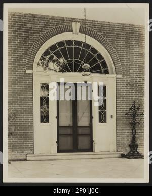 Arlington, Natchez, Adams County, Mississippi. Carnegie Survey of the Architecture of the South (Carnegie-Umfrage zur Architektur des Südens). USA Mississippi Adams County Natchez, Fanlights, Sidelights, Doorways, Racks, Unterstützende Geräte, Mauerwerk. Stockfoto