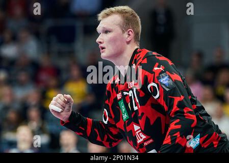 Mannheim, Deutschland. 02. März 2023. Handball: Bundesliga, Rhein-Neckar Löwen - HSG Wetzlar, Matchday 22, SAP Arena. Torwart David Späth der Rhein-Neckar Löwen-Gesten. Kredit: Uwe Anspach/dpa/Alamy Live News Stockfoto