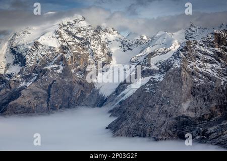 Italienische Dolomiten, idyllischer Stelvio-Pass und Ortler-Landschaft in Südtirol, Norditalien Stockfoto