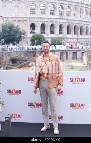 2. März 2023, Rom, Italien: Schauspieler Zachary Levi nimmt an der Fotokonferenz des Films „Shazam! Fury of the Gods' im Palazzo Manfredi in Rom (Kreditbild: © Matteo Nardone/Pacific Press via ZUMA Press Wire) NUR REDAKTIONELLE VERWENDUNG! Nicht für den kommerziellen GEBRAUCH! Stockfoto