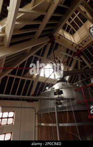 Im Inneren der brauerei im viktorianischen Turm in der Hook Norton Brewery, Oxfordshire Stockfoto