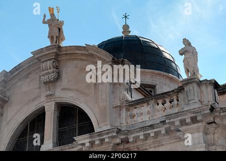 St. Blaise-Kirche (1715) Top-Statuen in Dubrovnik, Kroatien Stockfoto