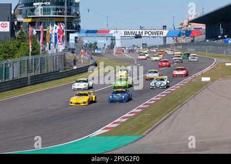 Porsche 935 K1, Porsche 911, Nuerburgring Rennstrecke 24h Classic, Startraster, Start-Ziel-gerade, Start-Ziel, Polposition, BMW M1, Porsche Stockfoto