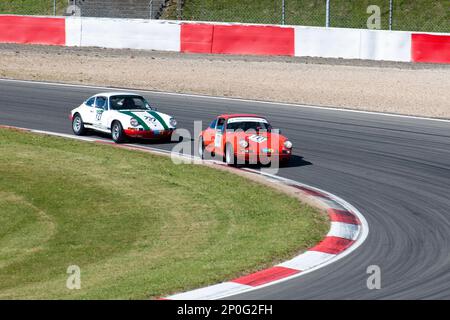 Porsche 911, 911 ST, Rennstrecke Nuerburgring, 24h Classic, Kurven, Curbes, Gleise, Rennstrecke, Rennstrecke, Kurve, youngtimer-Trophäe, klassisches Auto, 70ies Stockfoto