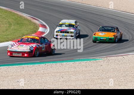 Porsche 930, Porsche 914/6, BMW M3 E30, Rennstrecke Nuerburgring, 24h Classic, youngtimer-Trophäe, Oldtimer-Autos, 70ies, 80ies, Eifel Stockfoto