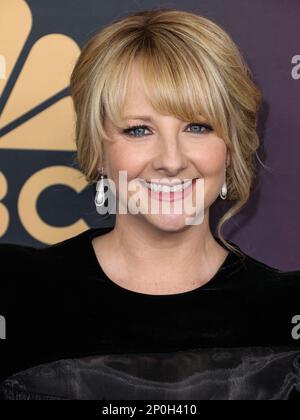 Hollywood, Usa. 02. März 2023. HOLLYWOOD, LOS ANGELES, KALIFORNIEN, USA - MÄRZ 02: Melissa Rauch trifft am 2. März 2023 in Hollywood, Los Angeles, Kalifornien, USA auf das NBC-Geburtstagsangebot „Carol Burnett: 90 Years of Laughter Love“ ein. (Foto: Xavier Collin/Image Press Agency) Kredit: Image Press Agency/Alamy Live News Stockfoto