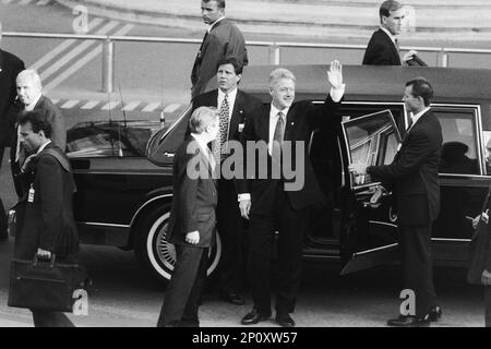 Archive 90ies: G7-Gipfel, Ankunft der Staatschefs, Bill Clinton, amerikanischer Präsident, Lyon, Frankreich, 1996 Stockfoto