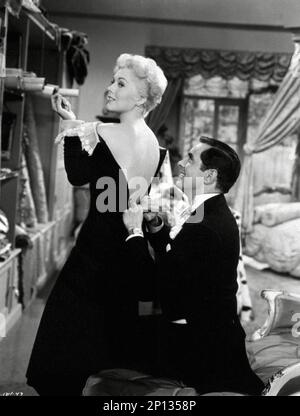 Tyrone Power, Kim Novak, „The Eddy Duchin Story“ (1956) Columbia Pictures. Aktenzeichen 34408-297THA Stockfoto