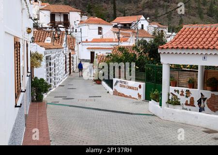 Hübsche traditionelle Häuser im Dorf Fataga, Gran Canaria, Kanarische Inseln, Spanien, Europa Stockfoto