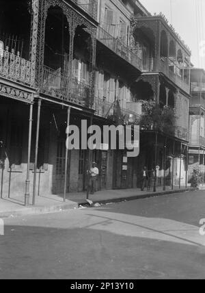 Straßenszene, New Orleans, zwischen 1920 und 1926. Stockfoto