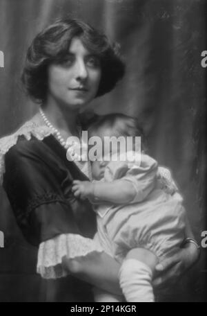 Moracchini, Pierre, Mrs. Und Baby, Porträtfoto, 1913. Stockfoto