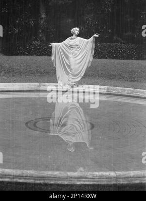 St. Denis, Ruth, 1927. Juli oder Aug Stockfoto