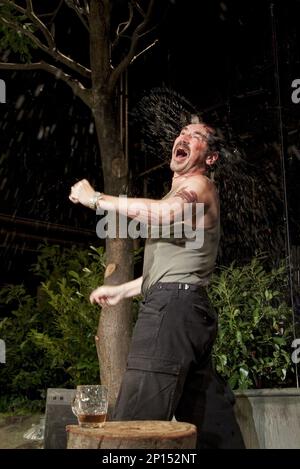 Mark Rylance (Johnny 'Rooster' Byron) in JERUSALEM von Jez Butterworth im Apollo Theatre, London W1 10/02/2010 A Royal Court 2009 Produktionsdesign: Ultz Beleuchtung: Mimi Jordan Sherin Regisseur: Ian Rickson Stockfoto