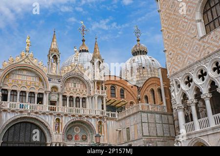 Markusdom/Markusdom, Kathedrale am Markusplatz in der Stadt Venedig, Venetien, Norditalien Stockfoto