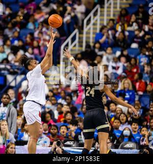 Greensboro, NC, USA. 3. März 2023. Beim Viertelfinale des ACC-Turniers für Frauen im Greensboro Coliseum in Greensboro, NC. (Scott Kinser/Cal Sport Media). Kredit: csm/Alamy Live News Stockfoto