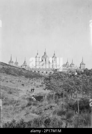 Reiseansichten von Europa, zwischen 1904 und 1938. El Escorial, historische Residenz des Königs von Spanien, San Lorenzo de El Escorial. Stockfoto