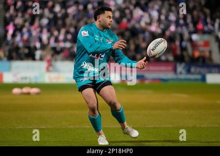 Rhyse Martin #12 von Leeds Rhinos wärmt sich vor dem Spiel der Betfred Super League Runde 3 St. Helens gegen Leeds Rhinos im Totally Wicked Stadium, St. Helens, Großbritannien, 3. März 2023 auf (Foto von Steve Flynn/News Images) Stockfoto