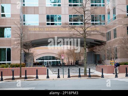 USA Arlington Virginia VA Federal Deposit Insurance Corporation FDIC Hauptquartier Außenbürogebäude in der Nähe von Washington DC Stockfoto