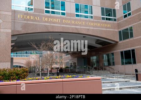 USA Arlington Virginia VA Federal Deposit Insurance Corporation FDIC Hauptquartier Außenbürogebäude in der Nähe von Washington DC Stockfoto