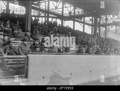 Marinekorps, U.S.N. Maschinengewehreinheit Demonstration im Ball Park, 1917. Stockfoto