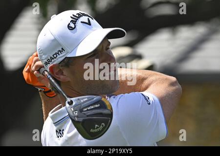 Orlando, Usa. 03. März 2023. Thomas Detry aus Brüssel, Belgien, schlägt in der zweiten Runde des Arnold Palmer Invitational ab, präsentiert von Mastercard im Bay Hill Club and Lodge in Orlando, Florida, am Freitag, den 3. März 2023. Foto: Joe Marino/UPI. Kredit: UPI/Alamy Live News Stockfoto
