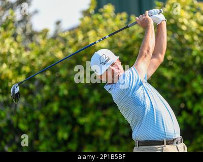 Orlando, Florida, USA. 3. März 2023. Chez Reavie #9 Tee während der zweiten Runde des Arnold Palmer Invitational präsentiert von Mastercard im Arnold Palmer's Bay Hill Club & Lodge in Orlando, FL. Romeo T Guzman/CSM/Alamy Live News Stockfoto