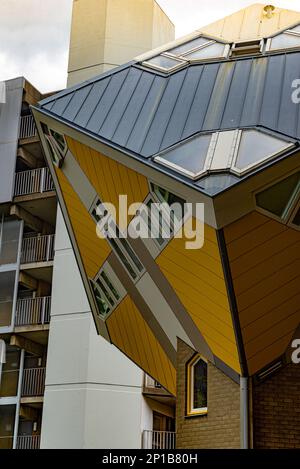 ROTTERDAM, NIEDERLANDE - 31. Mai 2019: Die Cube-Häuser sind eine Reihe moderner architektonischer Innovationen des Architekten Piet Blom Stockfoto