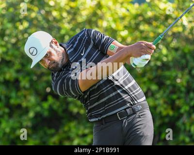 Orlando, Florida, USA. 3. März 2023. Tony Finau #9 Tee während der zweiten Runde des Arnold Palmer Invitational präsentiert von Mastercard im Arnold Palmer's Bay Hill Club & Lodge in Orlando, FL. Romeo T Guzman/CSM/Alamy Live News Stockfoto