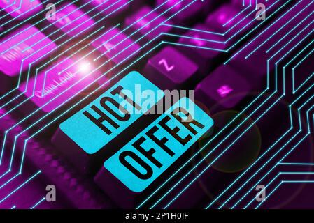 Schild mit „Hot Offer“. Wort auf Produkt oder Programm geschrieben, das zu reduzierten Preisen oder Tarifen angeboten wird Stockfoto