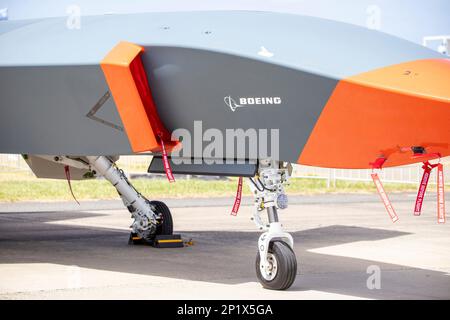 Das fortschrittlichste ferngesteuerte Tarnkämpfungsfahrzeug, das künstliche Intelligenz und autonome Operationen ausführen kann Stockfoto